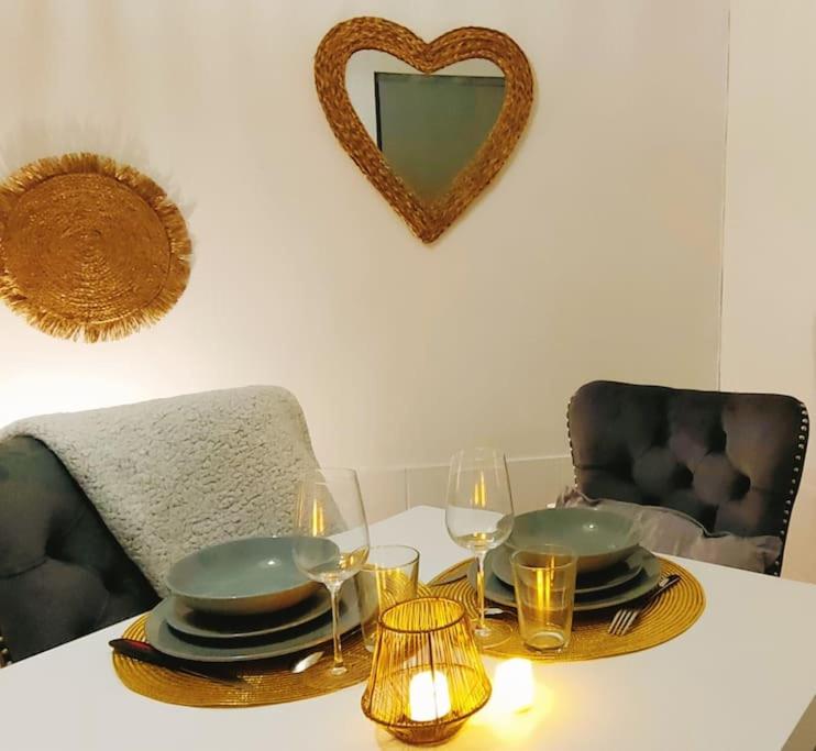 Maisonnette parking moto au cœur des sables - Appartement 1 Chambre - 21