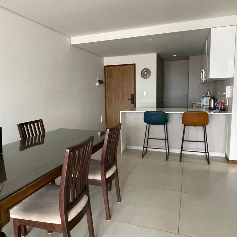 cómodo departamento bien ubicado - Apartamento de 2 dormitorios - 3