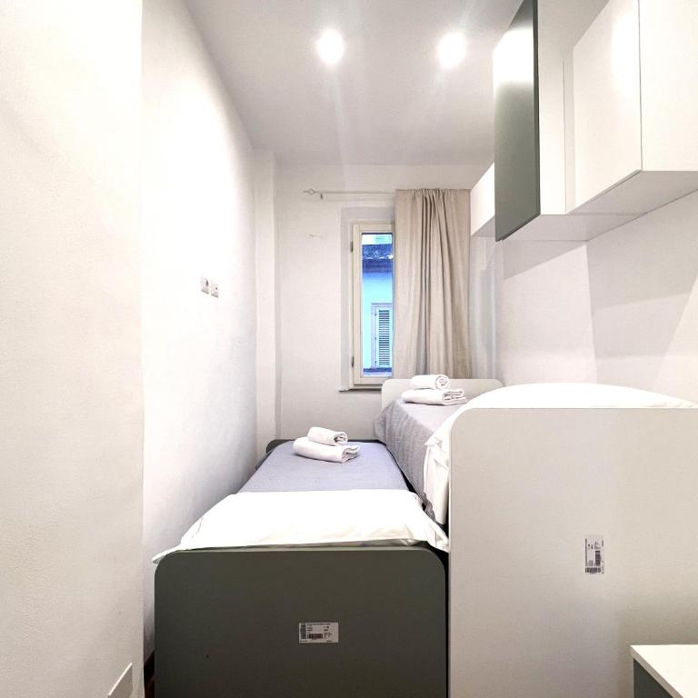 G e G Home - Two-Bedroom Apartment - 12