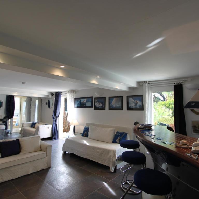 9 chambres spa hamman sauna Piscine chauffée poss - Villa - 86