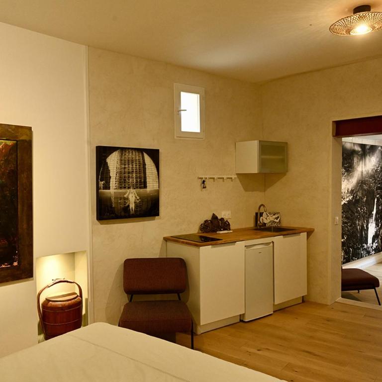 Suite dans maison d'artiste - Deluxe Suite - 8
