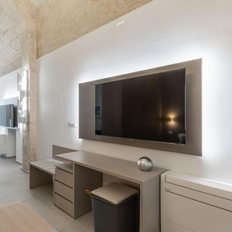 Novum hospitality - Camera Matrimoniale con Bagno Privato - 14