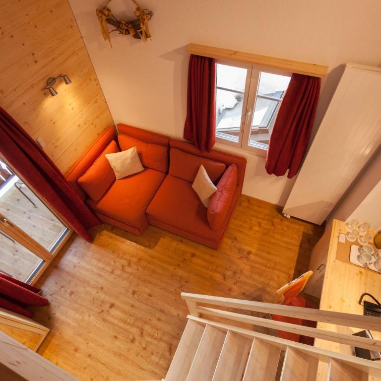 Hotel Capricorn - Familiensuite mit Blick auf das Dorf - 8