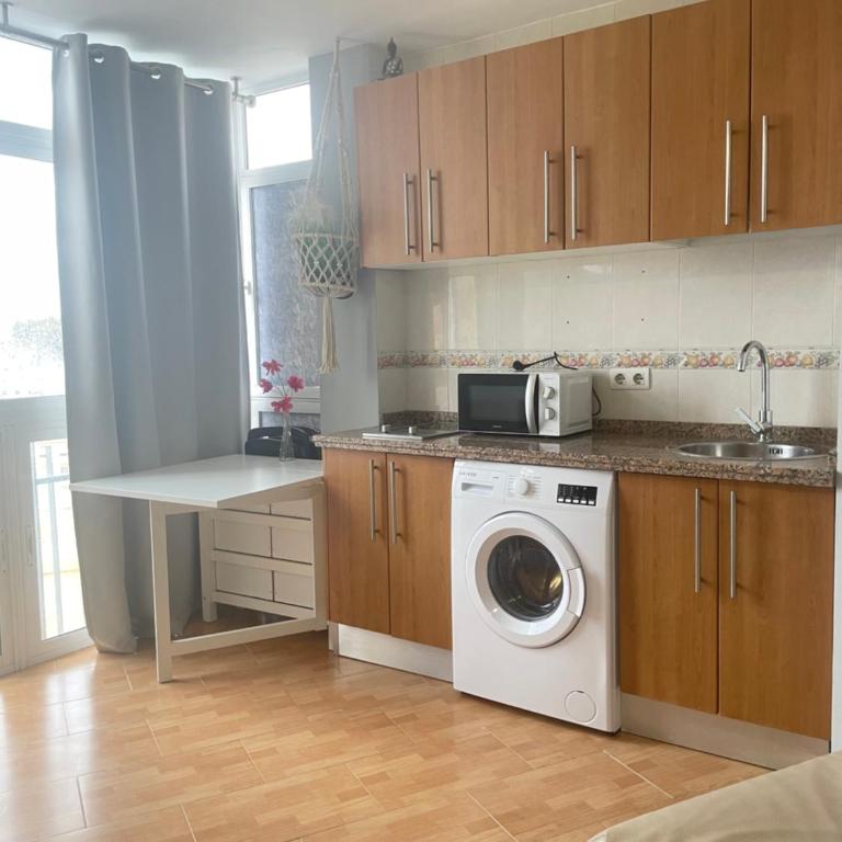 Benalmadena ,apartamento-Estudio primera Línea de Playa - Estudio con cama extragrande - 31