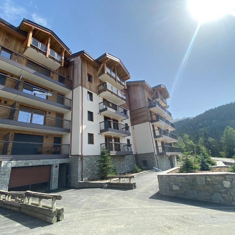 Appartement moderne proche des pistes avec parking à Courchevel - FR-1-563-140 - Appartement - 15