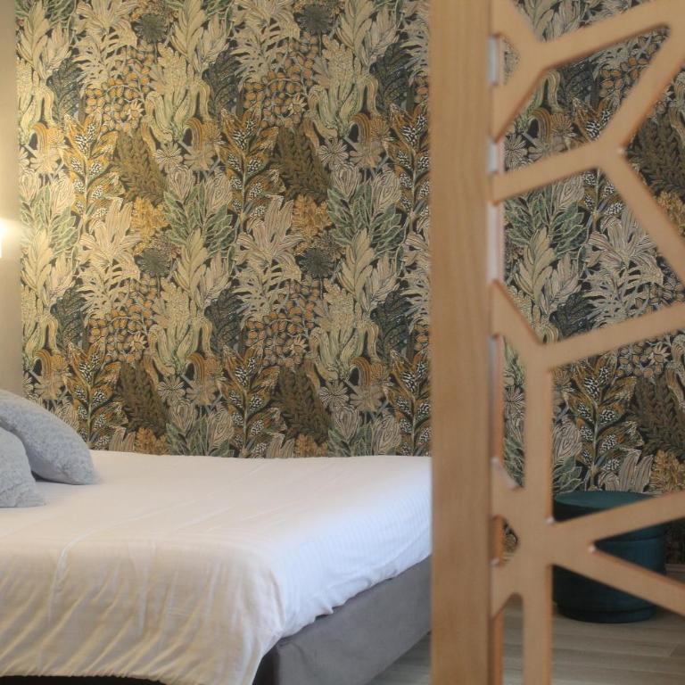 Logis Hôtel La Brèche - Restaurant Berthelot - Suite Junior - 6