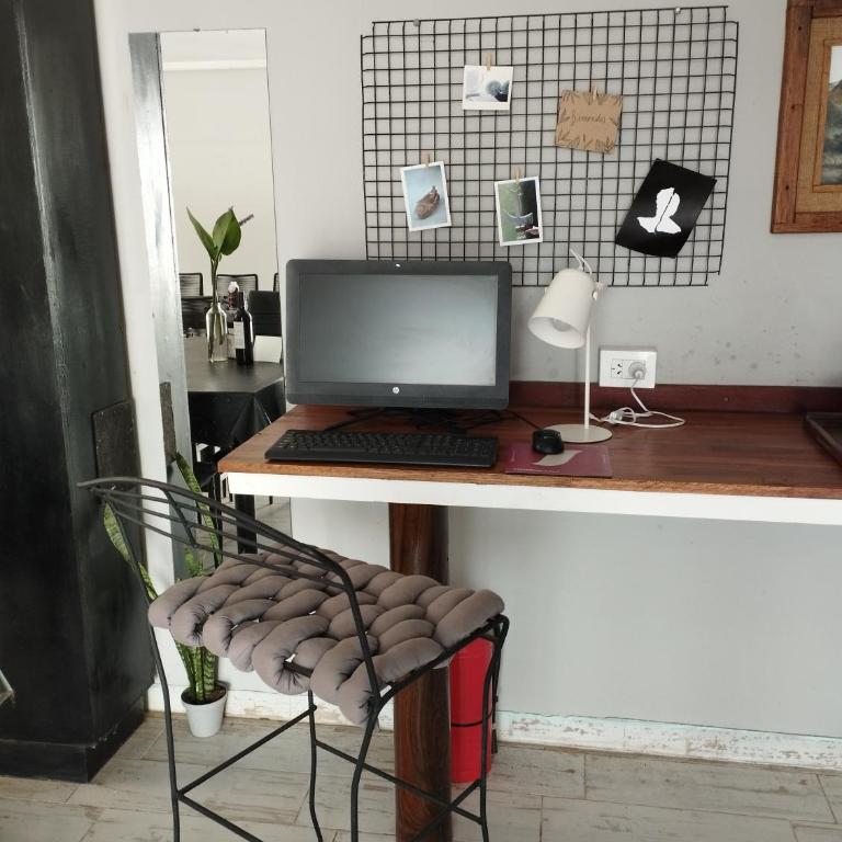 Casa quinta con jacuzzi piscina y parrilla en Resistencia - Casa de 2 dormitorios - 4