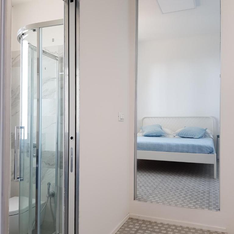 "Torretta House", in a Private Park on Lerici hills, shared Pool, Tennis, AC, parking next door, additional parking in Lerici, Cooking Lesson and Wine Tasting - Casa con 2 Camere da Letto - 34