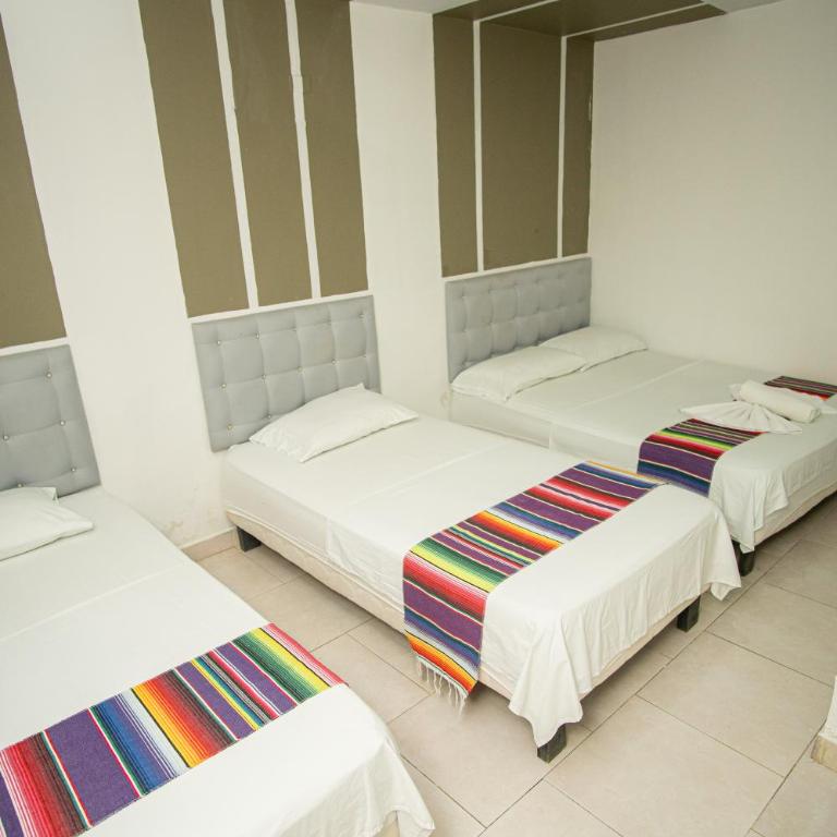 Hotel Playa Divina - Habitación Triple Estándar - 11