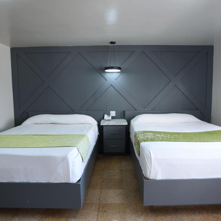 Hotel Aqua Rio - Double Room with Two Large Double Beds - 6