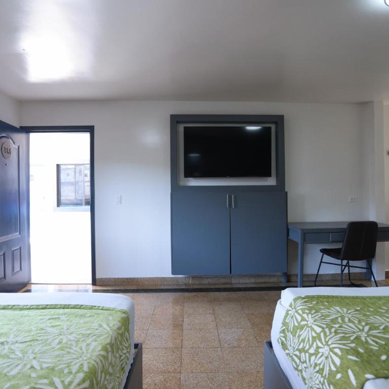Hotel Aqua Rio - Double Room with Two Large Double Beds - 7
