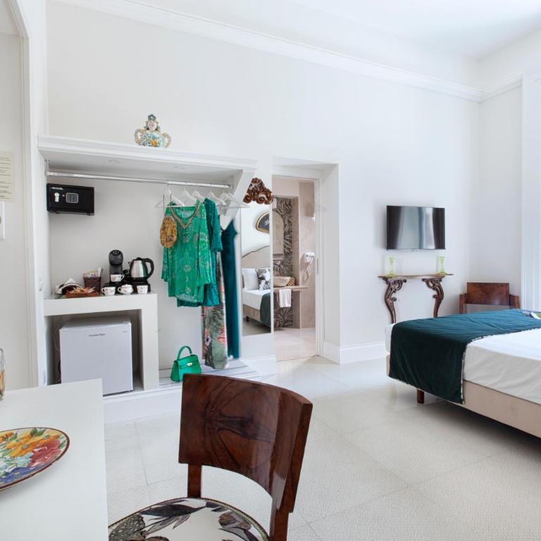 Grace Suites Sorrento - Deluxe Double Room - 4