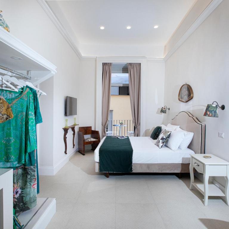 Grace Suites Sorrento - Deluxe Double Room - 3