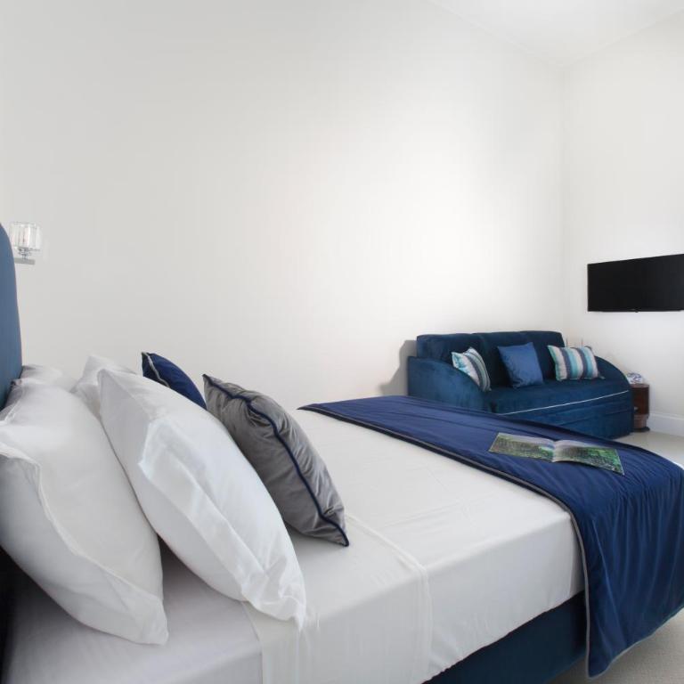 Grace Suites Sorrento - Comfort Quadruple Room - 4