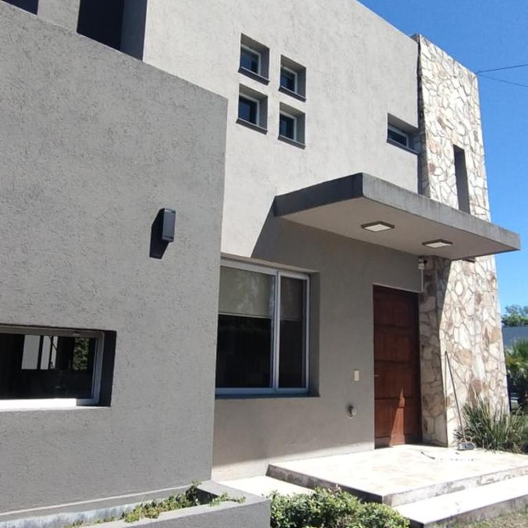 Casa en San Lorenzo - Three-Bedroom House - 1