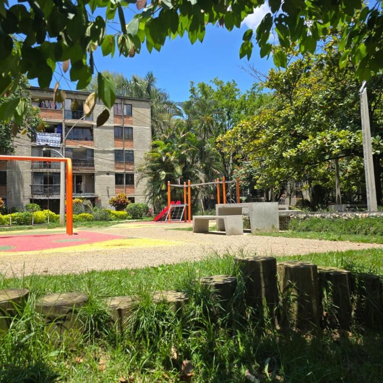 Apartamento en tricentenario - Apartamento de 3 dormitorios - 25