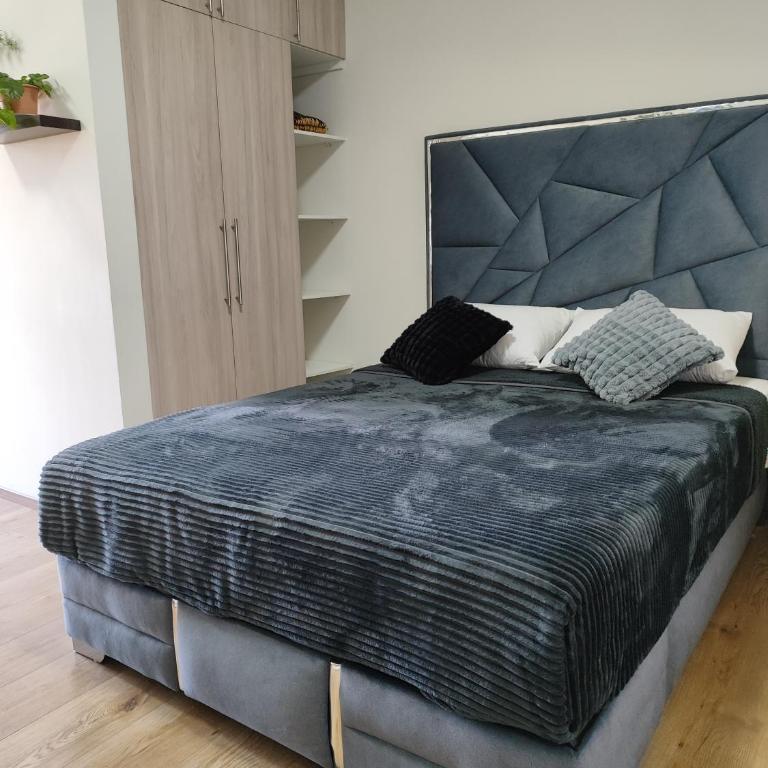 Comodo monoambiente con balcon en el Prado - Apartamento de 1 dormitorio - 8