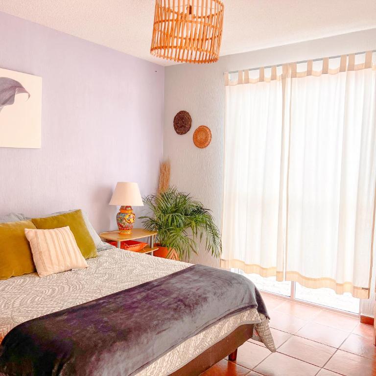 Colorful family condo with terrace and free parking - Three-Bedroom Apartment - 3