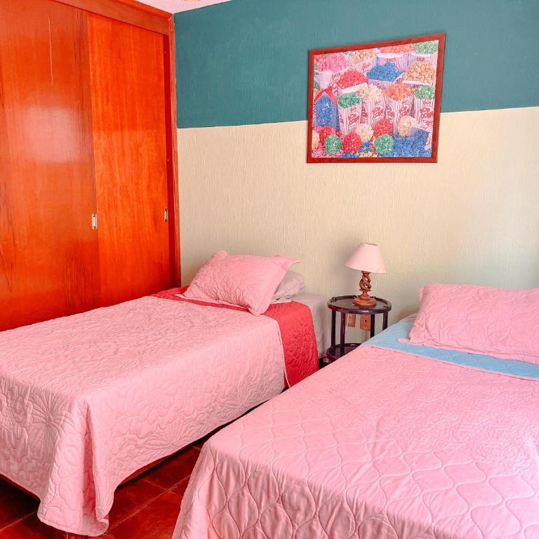 Colorful family condo with terrace and free parking - Three-Bedroom Apartment - 7