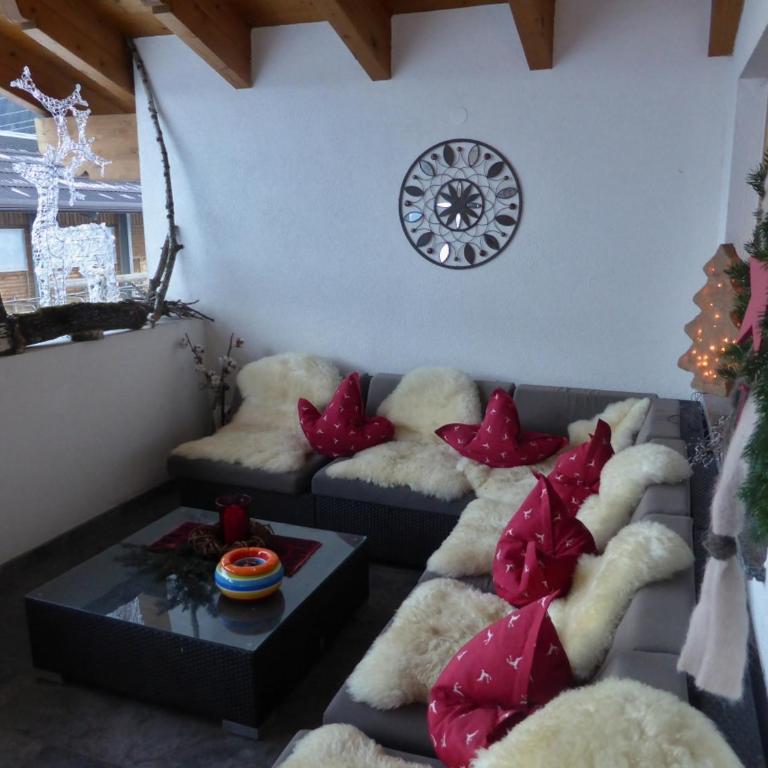 Ferienhaus Spieljochblick - Four-Bedroom Apartment - 30