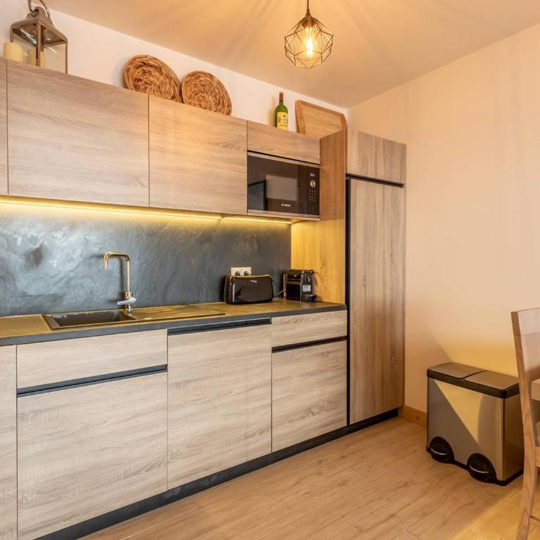 Luxueux 3 pièces aux Arcs 1600 avec piscine et spa, wifi, parking couvert, skis aux pieds - Apartamento de 2 dormitorios - 6