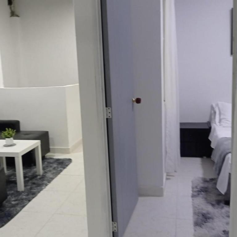 Apartamento de Lujo para grupo familiar - Apartamento de 1 Dormitorio con balcón y vistas a la ciudad - 15