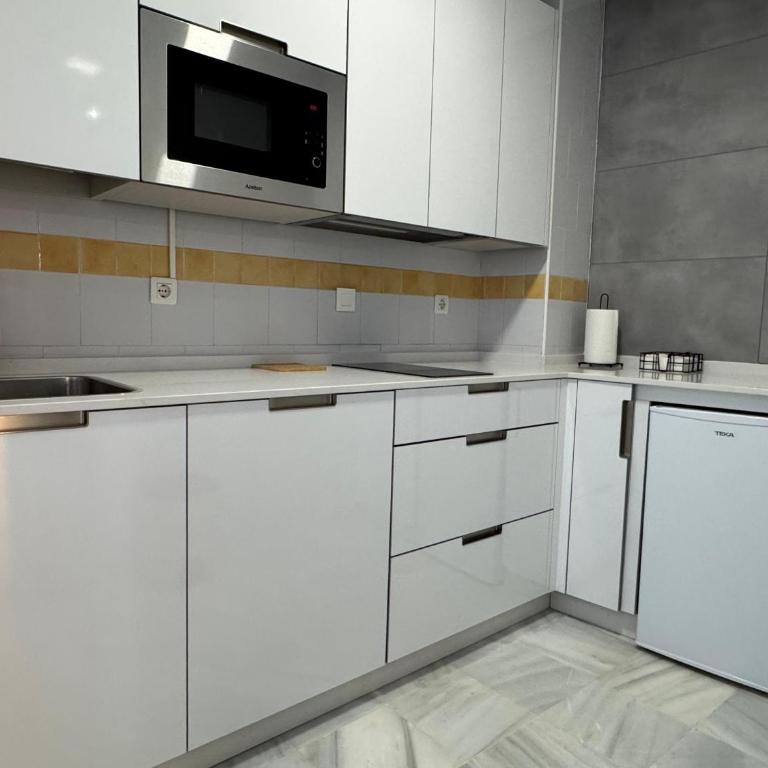 Apartamento Patio de la Calleja - Apartamento de 1 dormitorio con terraza - 4