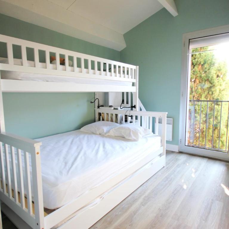 Mar i Munt - Two-Bedroom Apartment - 16