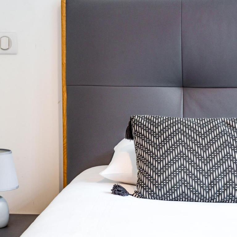 Maison d'architecte centre Tours jardin, climatisation, parking 5 p - Haus mit 3 Schlafzimmern - 8