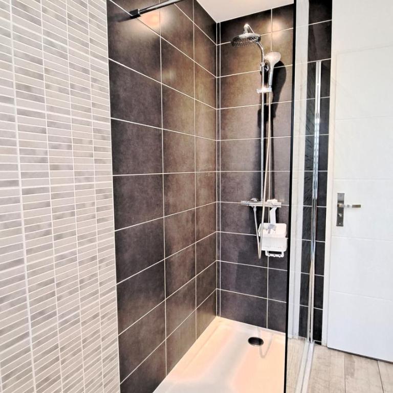 Maison d'architecte centre Tours jardin, climatisation, parking 5 p - Haus mit 3 Schlafzimmern - 26