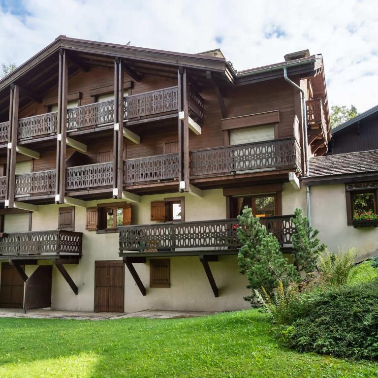 Appartement rénové avec 2 suites, balcon et poêle à bois, proche centre et remontées mécaniques, Megève - FR-1-569-39 - Appartement - 11