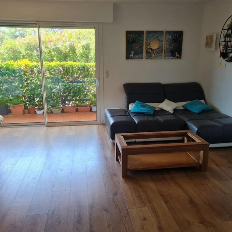 Appartement avec terrasse, piscine et garage à 400m plage - Appartement 3 Chambres - 4