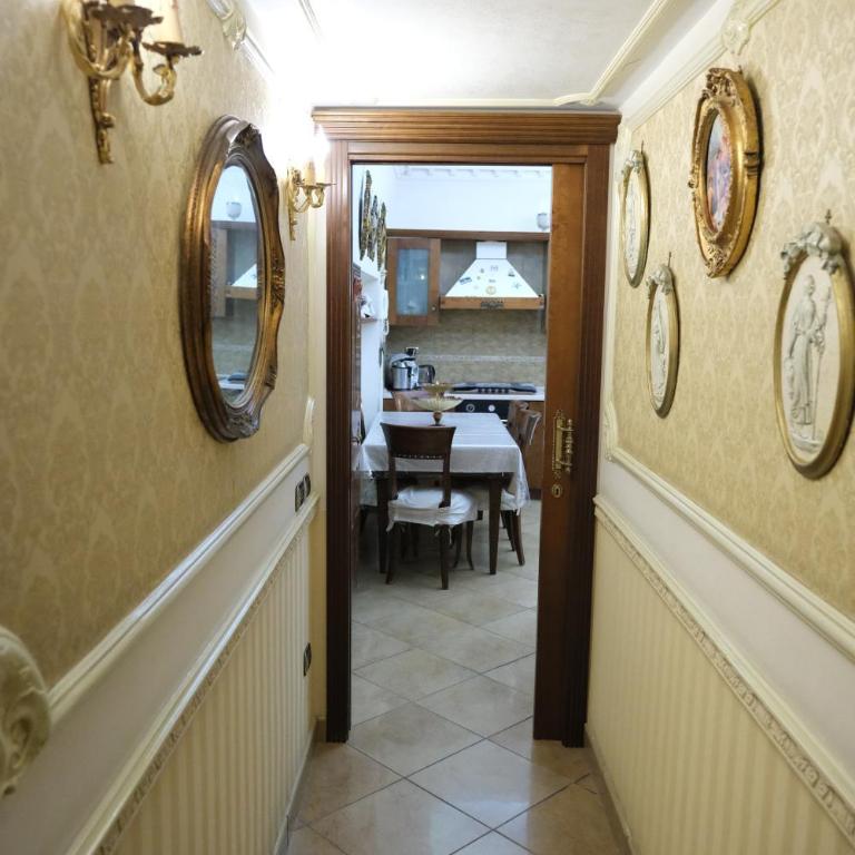 La Bella Napoli Home Room di Adriana - Casa con 1 Camera da Letto - 12