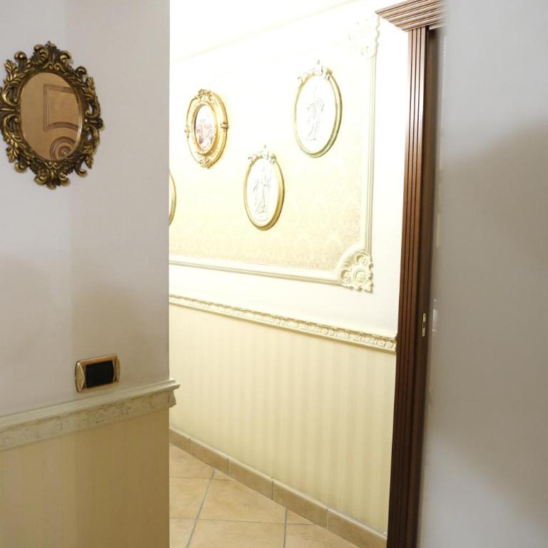 La Bella Napoli Home Room di Adriana - Casa con 1 Camera da Letto - 16