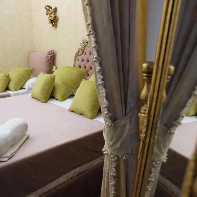 La Bella Napoli Home Room di Adriana - Casa con 1 Camera da Letto - 8