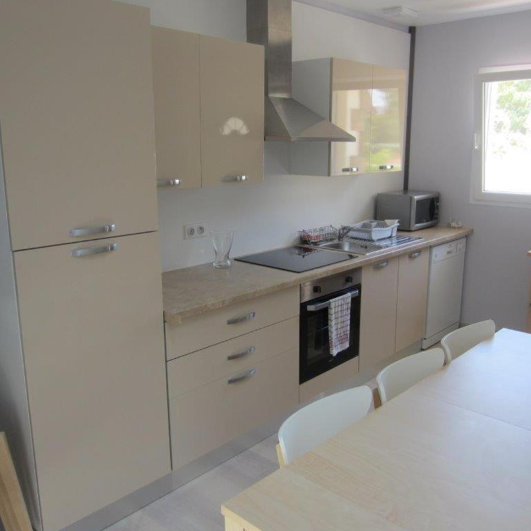 Maison avec piscine 10 couchages - Four-Bedroom House - 7