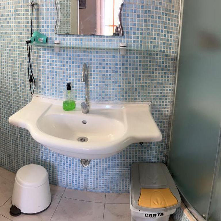 Villa Arazurrina - Camera Tripla con Bagno Privato - 11