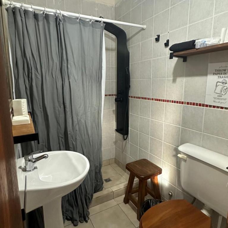 Hospedaje "Room" - Double or Twin Room with Bathroom - 17