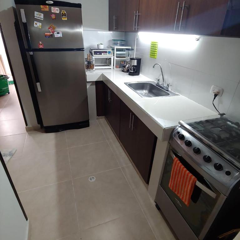 Linda Casa de dos pisos en Floridablanca, Comoda y Privada - Casa de 2 dormitorios - 9