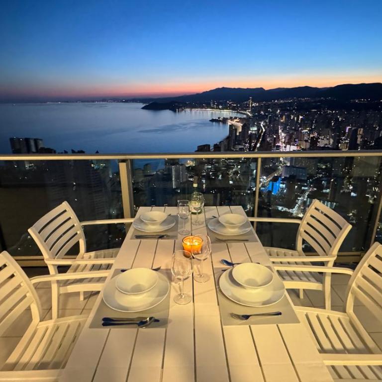 Highest penthouse with best skyline & sea views - One-Bedroom Apartment - 36