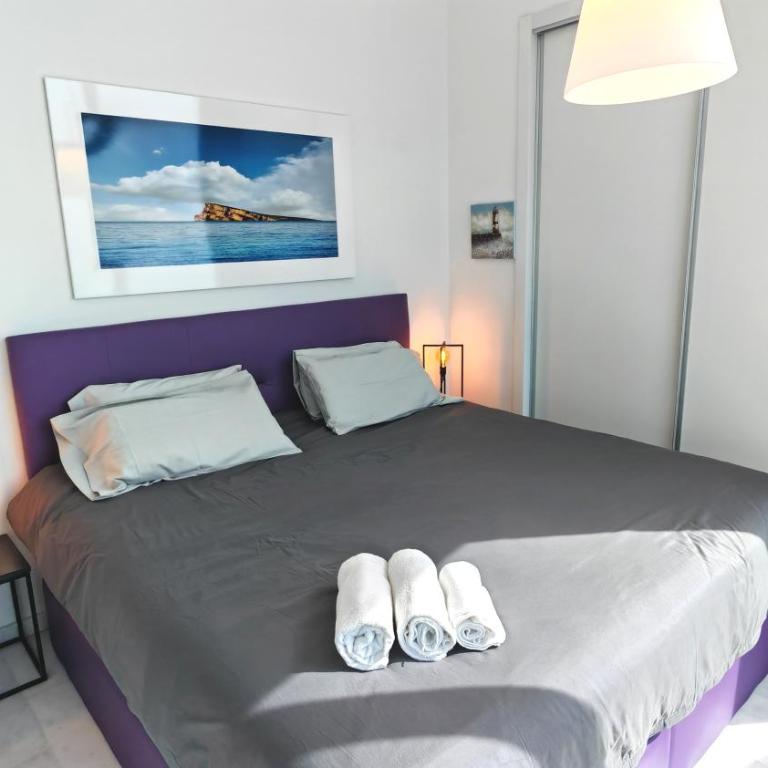 Highest penthouse with best skyline & sea views - One-Bedroom Apartment - 41