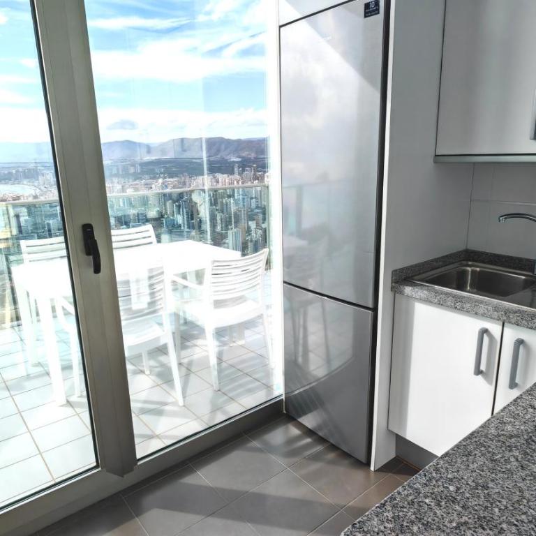Highest penthouse with best skyline & sea views - One-Bedroom Apartment - 23