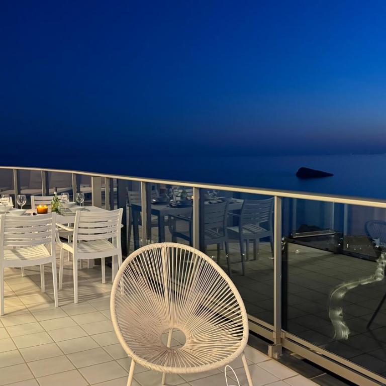 Highest penthouse with best skyline & sea views - One-Bedroom Apartment - 46