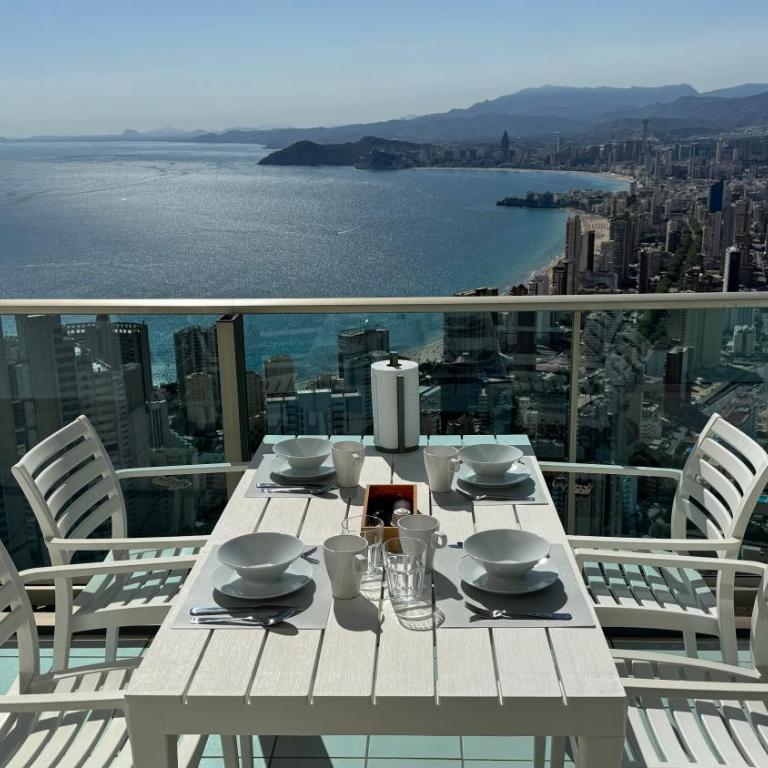Highest penthouse with best skyline & sea views - One-Bedroom Apartment - 53