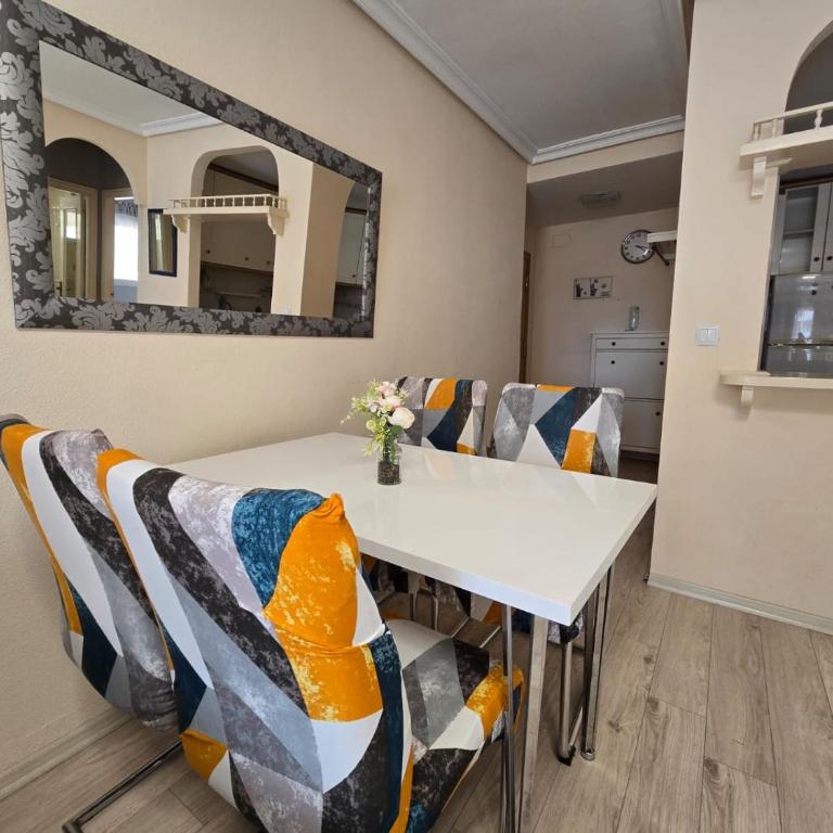 Sunny apartment Via Mar La Mata Torrevieja - Apartamento de 2 dormitorios - 8