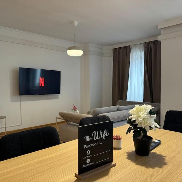 Gemütliches & modernes Apartment inklusive gratis Parkplatz - Apartment mit 2 Schlafzimmern und Bergblick - 15