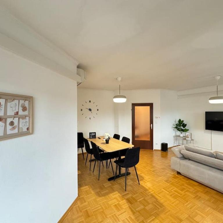 Gemütliches & modernes Apartment inklusive gratis Parkplatz - Apartment mit 2 Schlafzimmern und Bergblick - 22
