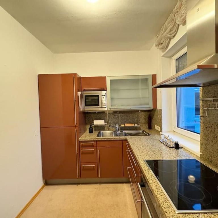 Gemütliches & modernes Apartment inklusive gratis Parkplatz - Apartment mit 2 Schlafzimmern und Bergblick - 45