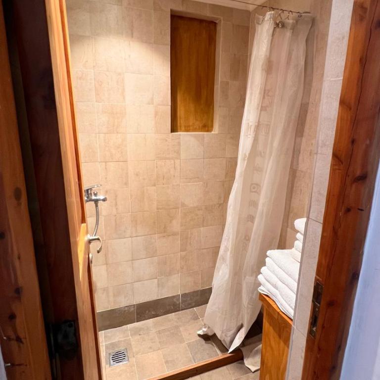 "Refugio Araucaria" Loft para familias y parejas con vista al lago Nahuel Huapi - Casa con 1 dormitorio - 7