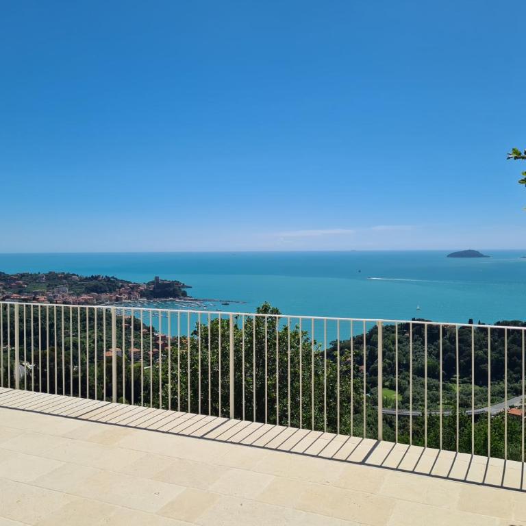 "Quercia House", Private Park, shared Pool, Tennis with rackets, AC, Parking next home, plus Garage in Lerici, Cooking Lesson and Wine Tasting - Casa con 2 Camere da Letto - 10